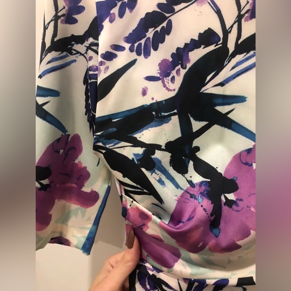 NWOT Le Château satin dress - Picture 4 of 6